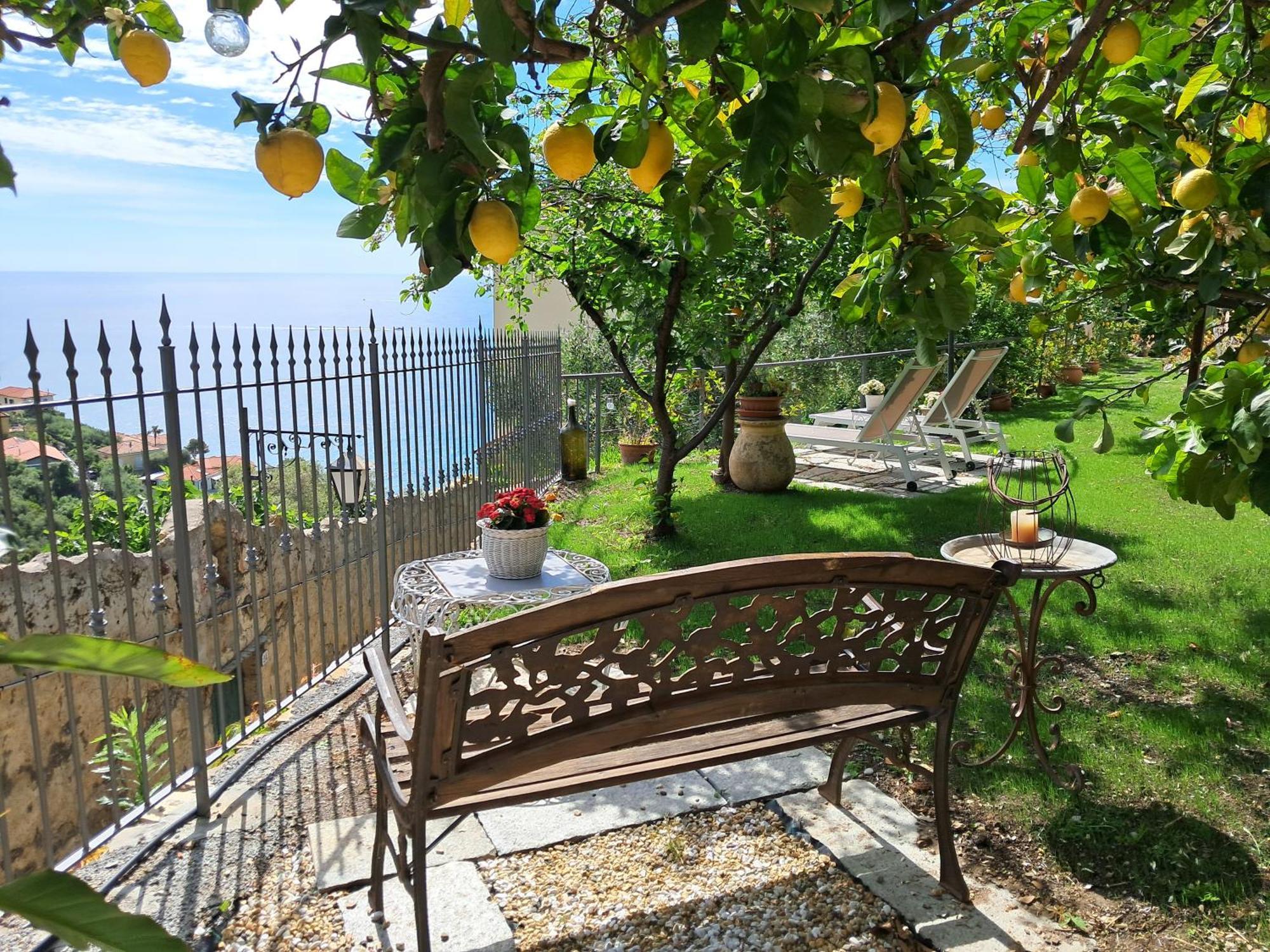 Florinda Lemon'S Suite Cervo Zewnętrze zdjęcie
